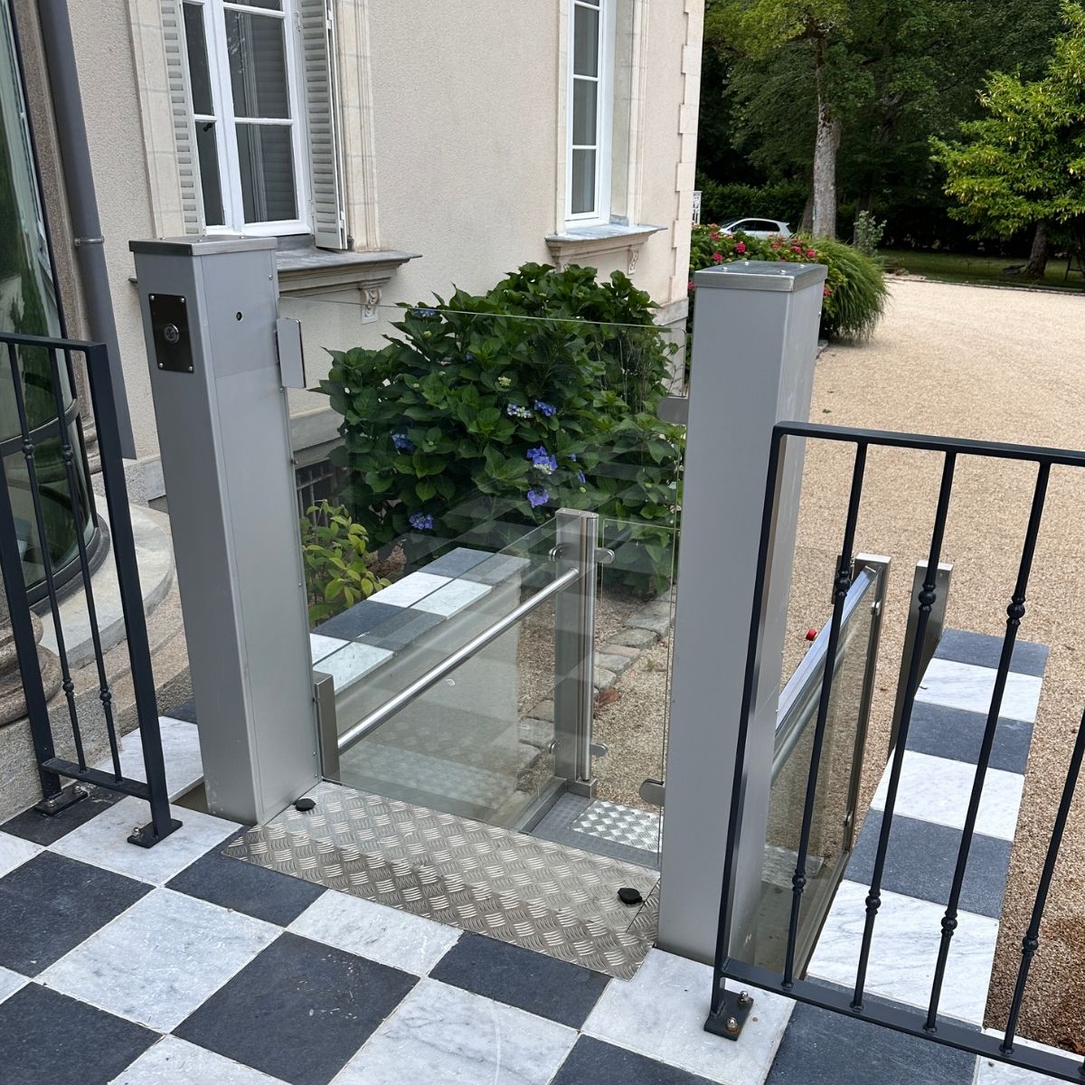 Élévateur PMR extérieur